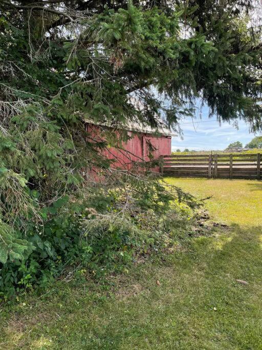 The Barns Of Brighton Near Prince Edward County מראה חיצוני תמונה